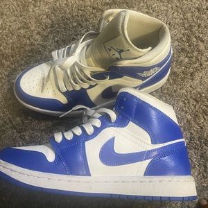 Blue n white Nike dunks